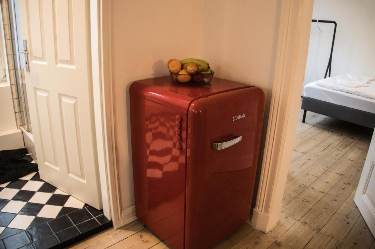 Doppelbett In Heller Wohnung Hamburg Kültér fotó