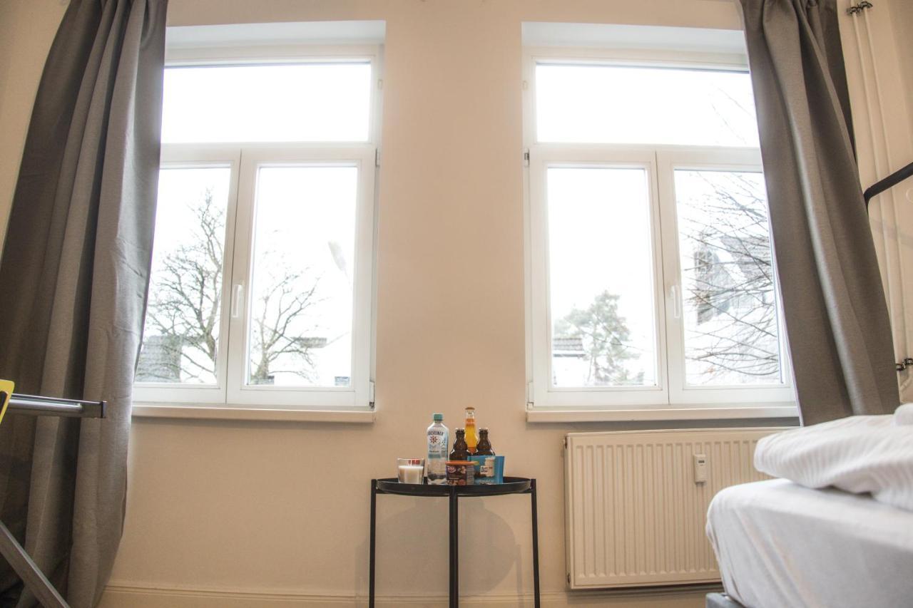 Doppelbett In Heller Wohnung Hamburg Kültér fotó